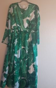 Leaf print maxi dress size 6 or 8